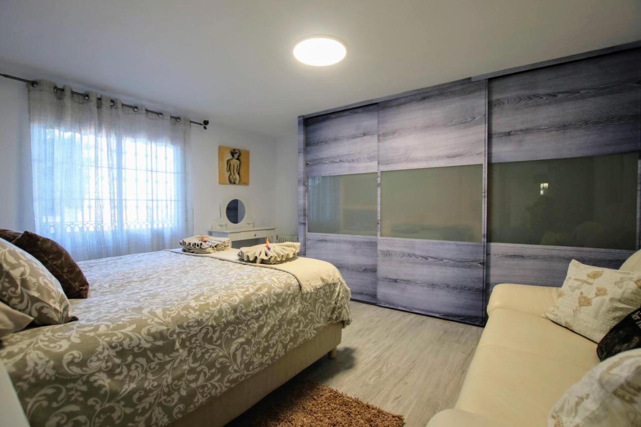 Tess Villa Fleury Alhaurin de la Torre Bagian luar foto