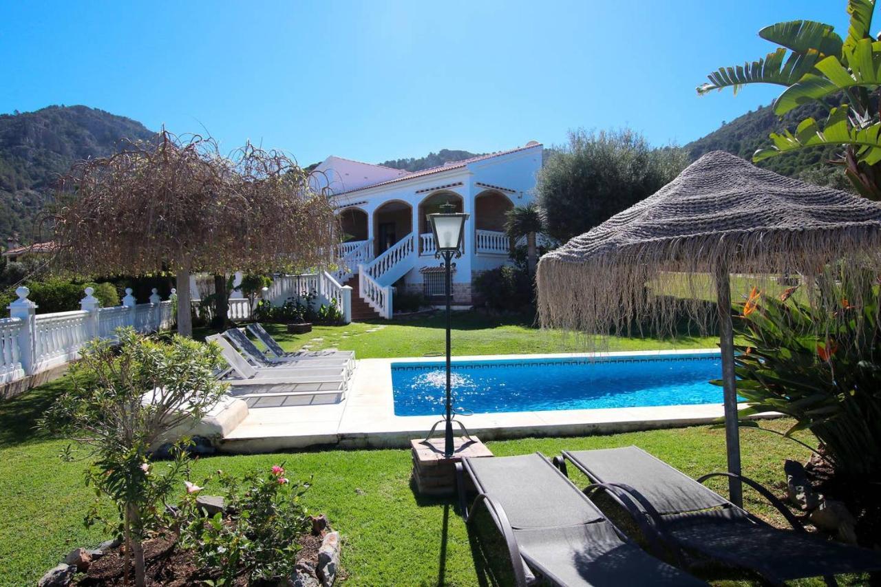 Tess Villa Fleury Alhaurin de la Torre Bagian luar foto