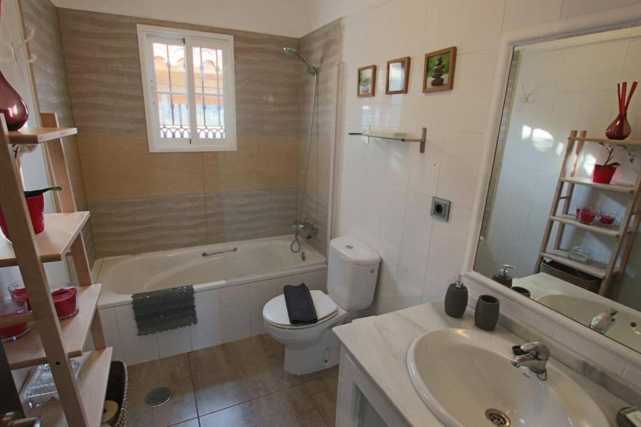 Tess Villa Fleury Alhaurin de la Torre Bagian luar foto